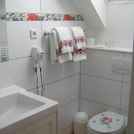 Rosenhof Hotel 2*