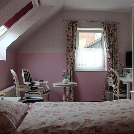 Rosenhof Hotel 2*